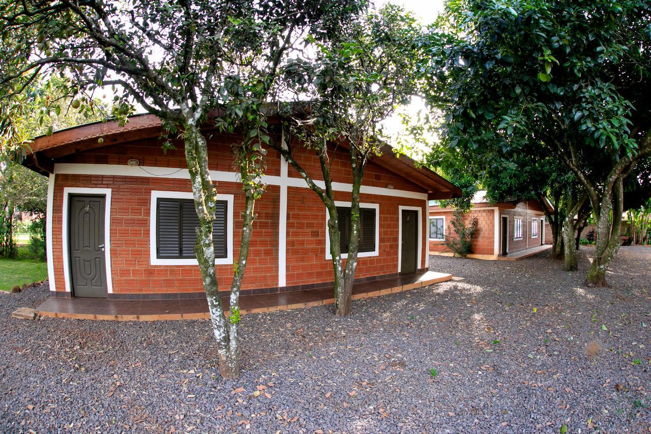 El Manantial De Iguazu Villa Puerto Iguazú Esterno foto