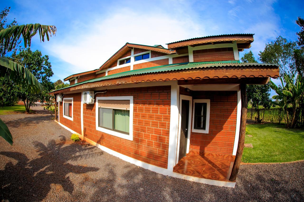 El Manantial De Iguazu Villa Puerto Iguazú Esterno foto